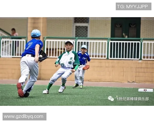 南京足球队的奋斗与荣耀:一段不平凡的突破之路纪实 南京足球队的奋斗与荣耀:一段不平凡的突破之路纪实