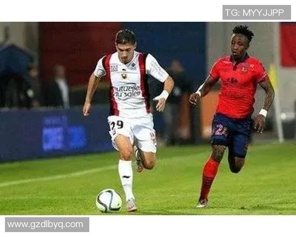 法甲焦点战FC巴黎主场迎战格勒诺布力争三分冲击榜首