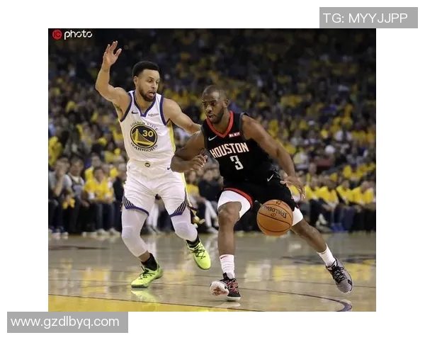 勇士与火箭激战正酣直播吧带你全程感受精彩瞬间