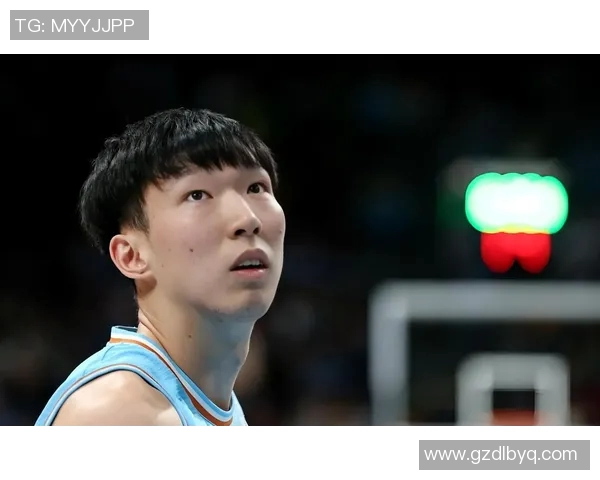 周琦在国际篮球舞台上的崛起与挑战：从中国篮球新星到世界级球员的奋斗历程