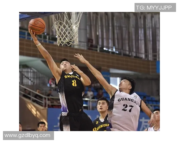 广西威壮篮球队迎战陕西队全力争胜展现团队精神与竞技风采 广西威壮篮球队迎战陕西队全力争胜展现团队精神与竞技风采