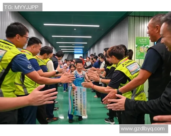 杭州滑板队在世界攀岩锦标赛中以63分稳居积分榜首位MBA 杭州滑板队在世界攀岩锦标赛中以63分稳居积分榜首位MBA