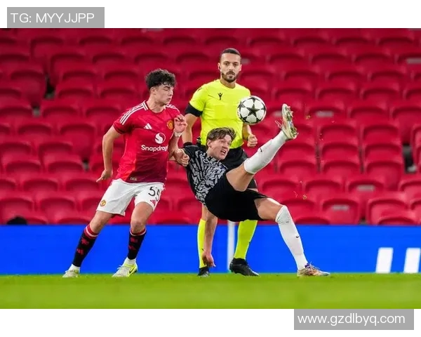 英足总杯激战狼队对决曼联谁能晋级下一轮精彩对抗即将上演