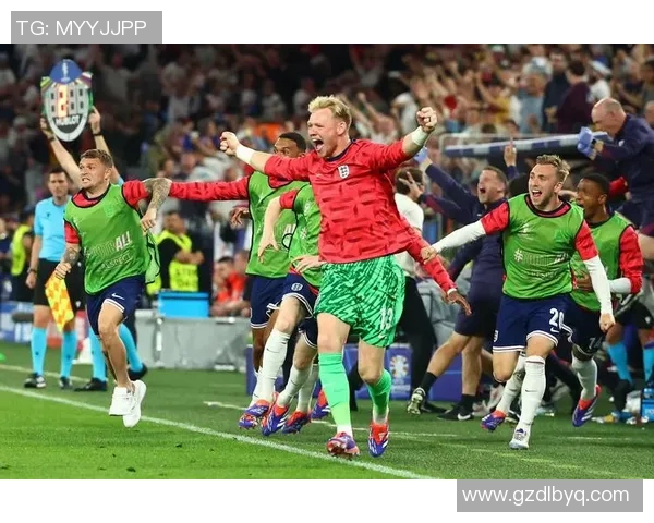 荷兰与英格兰上半场精彩对决分析与战术解析